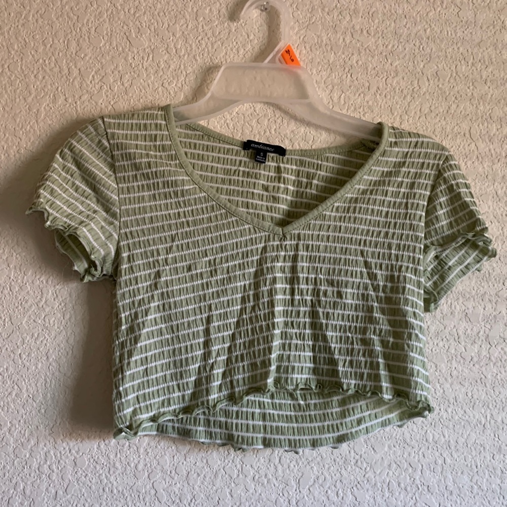 Cute crop top